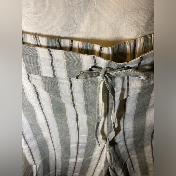 NWT Per Se Sage Green and Cream Striped Linen Drawstring Shorts - Picture 5 of 15